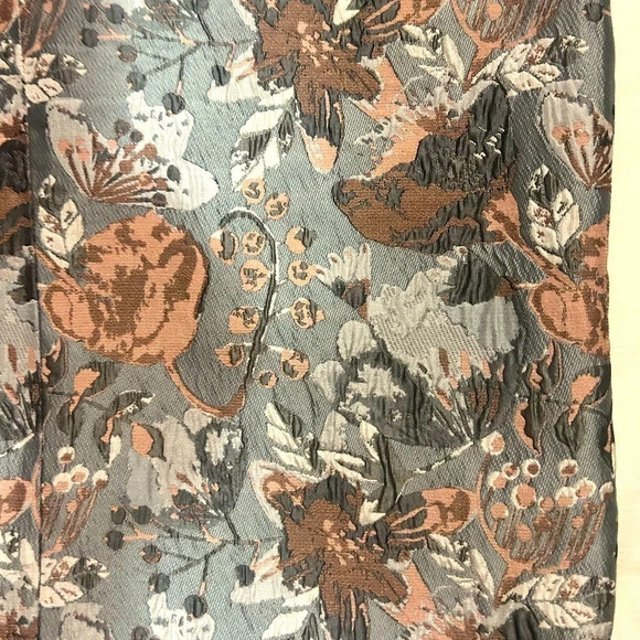 Anthropologie Isla Maude 3/4 length floral chromatic skirt sz S  excellent cond - Picture 5 of 10